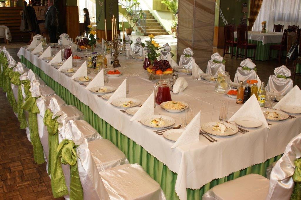 Zajazd Grodek Bujak Robert Naclegi I Restauracja Grodkow  Εξωτερικό φωτογραφία
